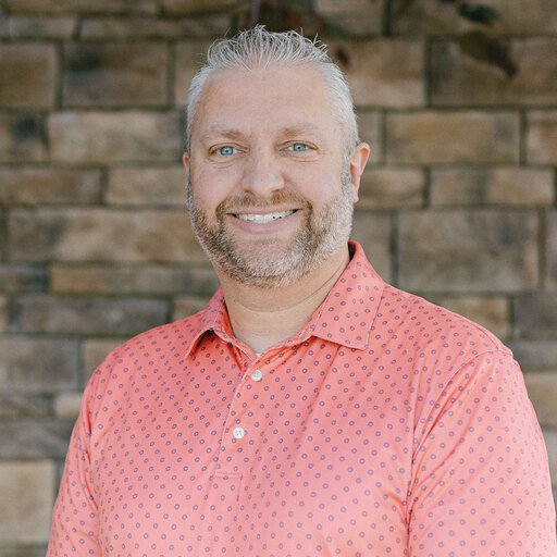 Photo of Rob Maddox 